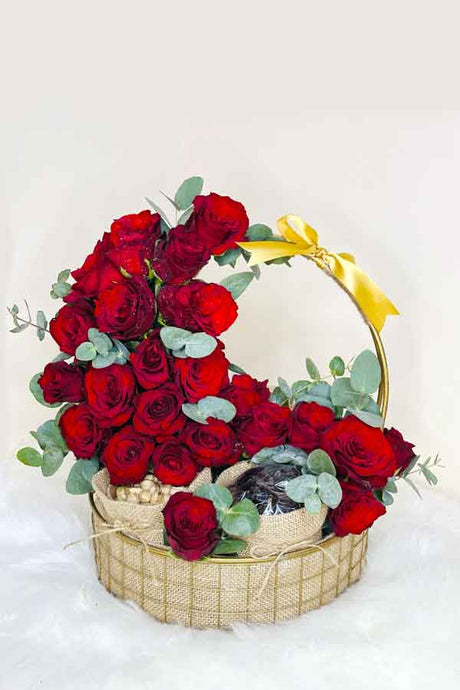 Gift Hampers With Flowers – Elegant Floral Gift Baskets