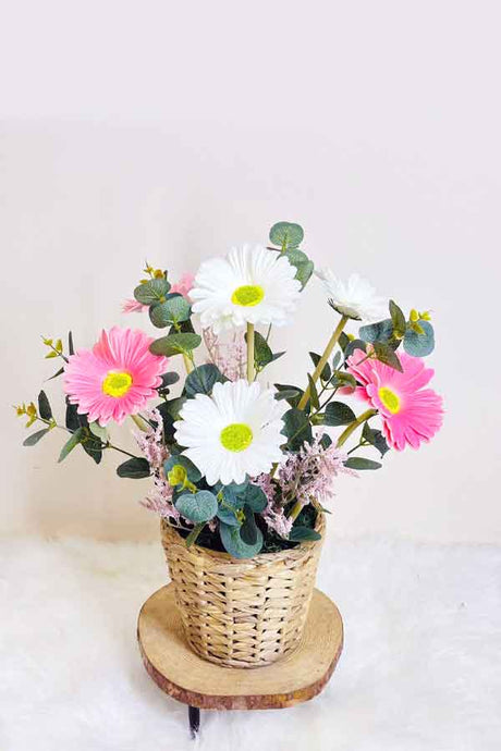 Realistic Silk Floral Arrangements – Elegant & Long-Lasting Artificial Flower Displays