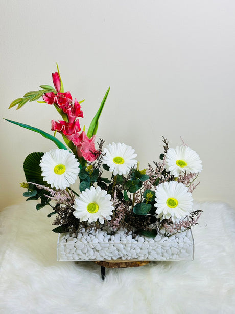 Blooming Flowers With Stunning Arrangement