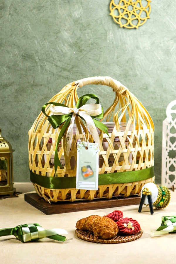 Sustainable Holiday Gift Box for Clients & Employees