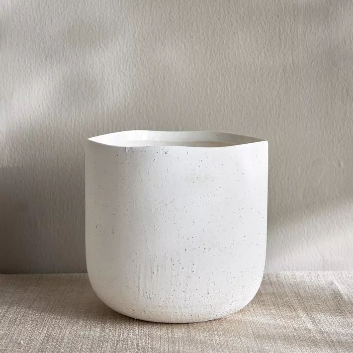 Octavia Ceramic Planter - Plantsworld.ae